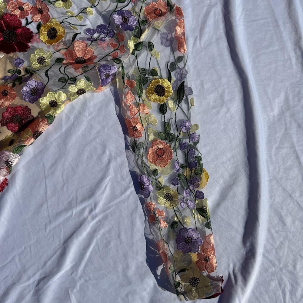 Source Unknown Multicolor Floral Embroidered Back… - image 4